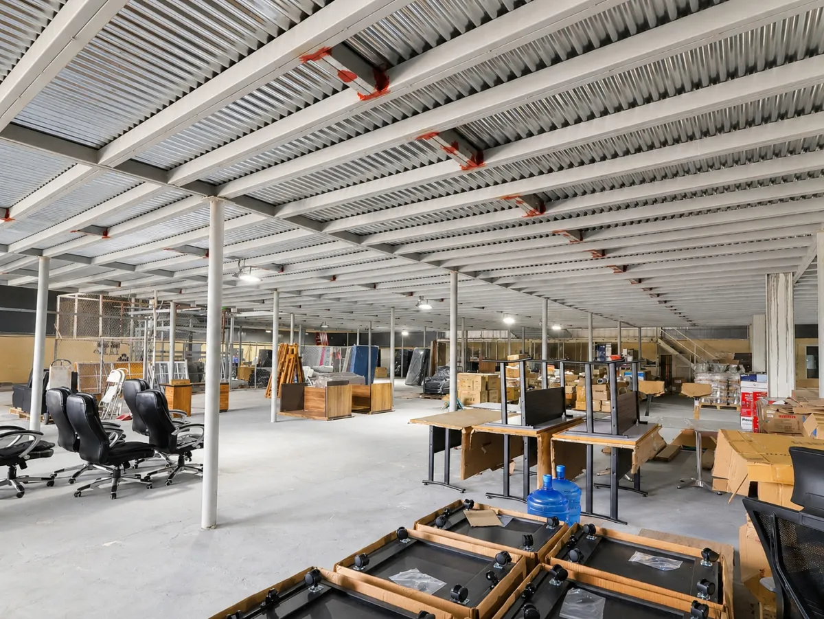 Warehouse with mezzanine for sale in Pacora