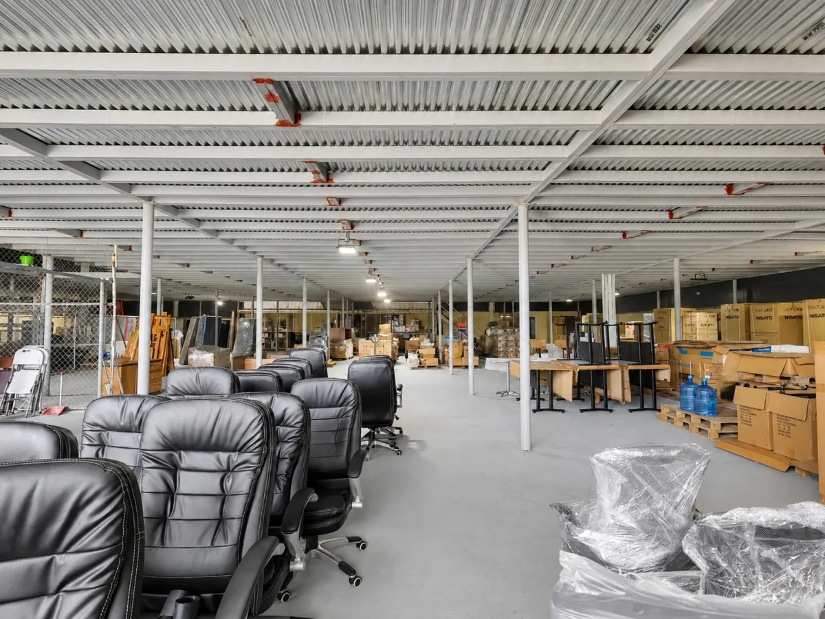 Warehouse with mezzanine for sale in Pacora