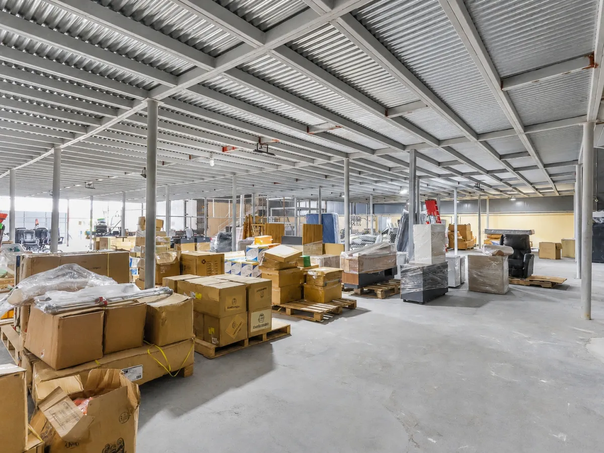 Warehouse with mezzanine for sale in Pacora