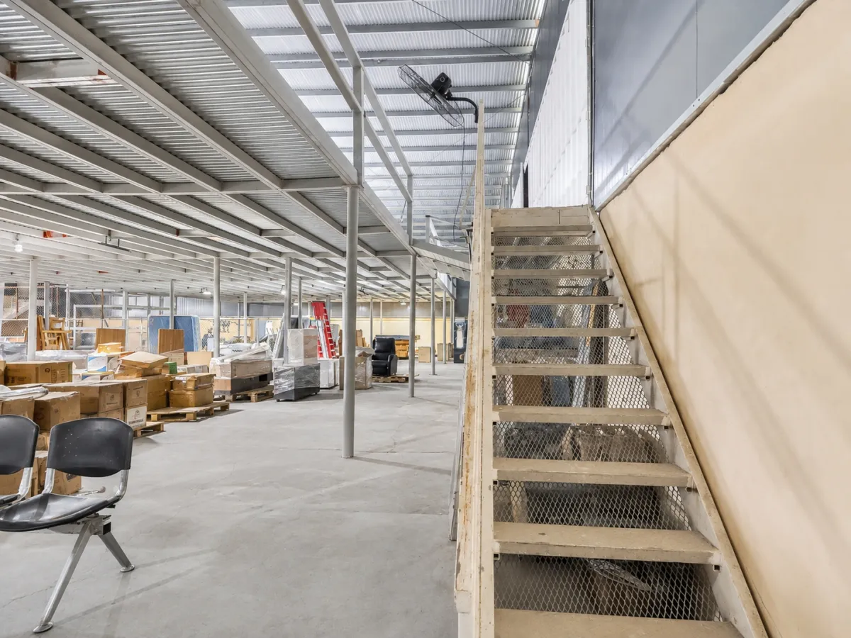 Warehouse with mezzanine for sale in Pacora