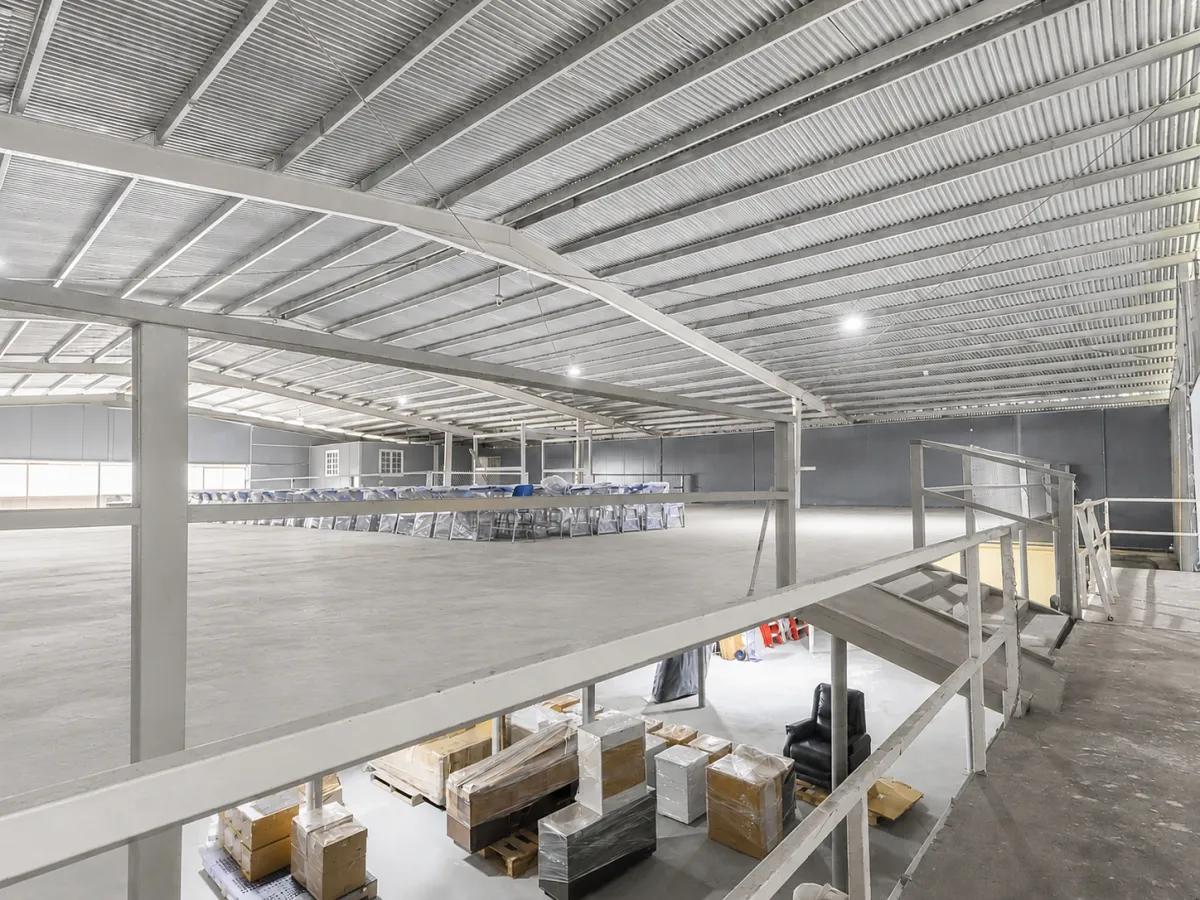 Warehouse with mezzanine for sale in Pacora