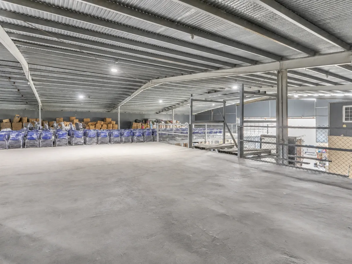 Warehouse with mezzanine for sale in Pacora