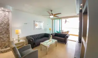 Apartamento Frente al Mar en Playa Serena Nueva Gorgona Panamá