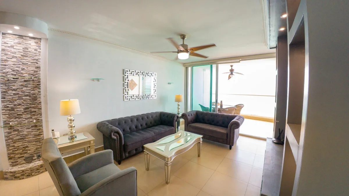 Apartamento Frente al Mar en Playa Serena Nueva Gorgona Panamá