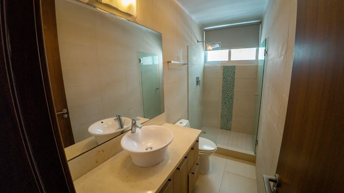 Apartamento Frente al Mar en Playa Serena Nueva Gorgona Panamá