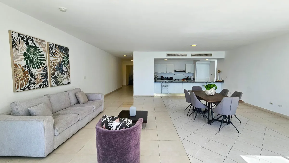 FURNISHED APT ON AV BALBOA - PH WATERS - 256 M2