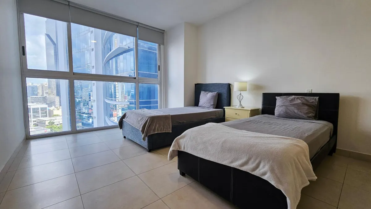 FURNISHED APT ON AV BALBOA - PH WATERS - 256 M2