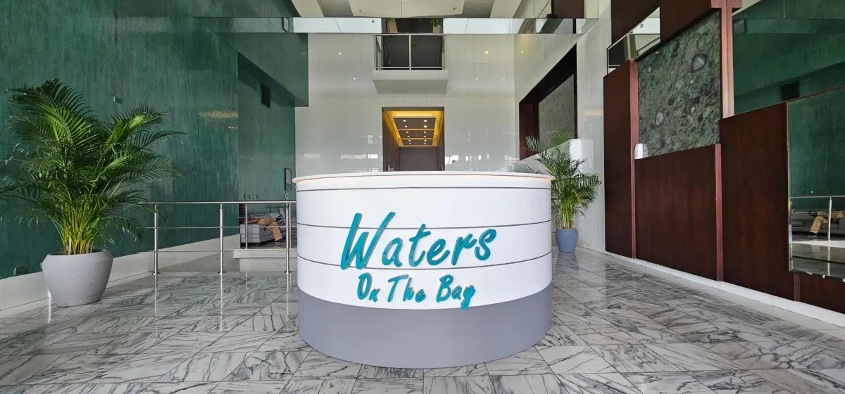 FURNISHED APT ON AV BALBOA - PH WATERS - 256 M2