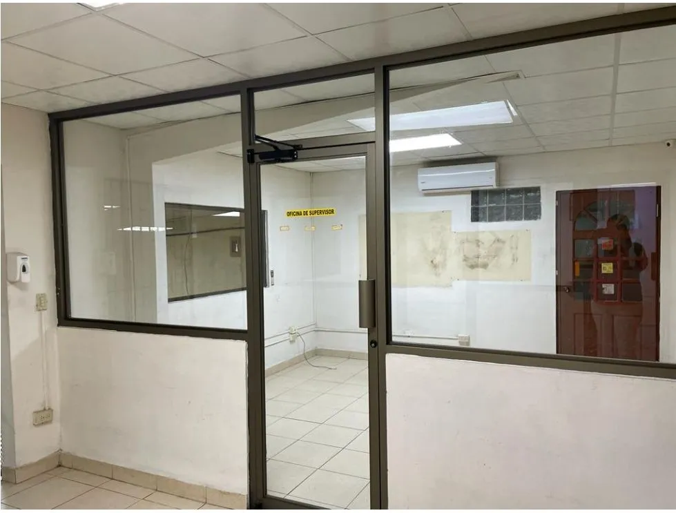 Sale of Commercial Space in Parque Lefevre, 9th Street