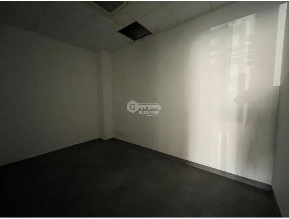 LOCAL / VERSALLES / 172M / 1 BAÑO / 2 NIVELES / 6 DIVICIONES