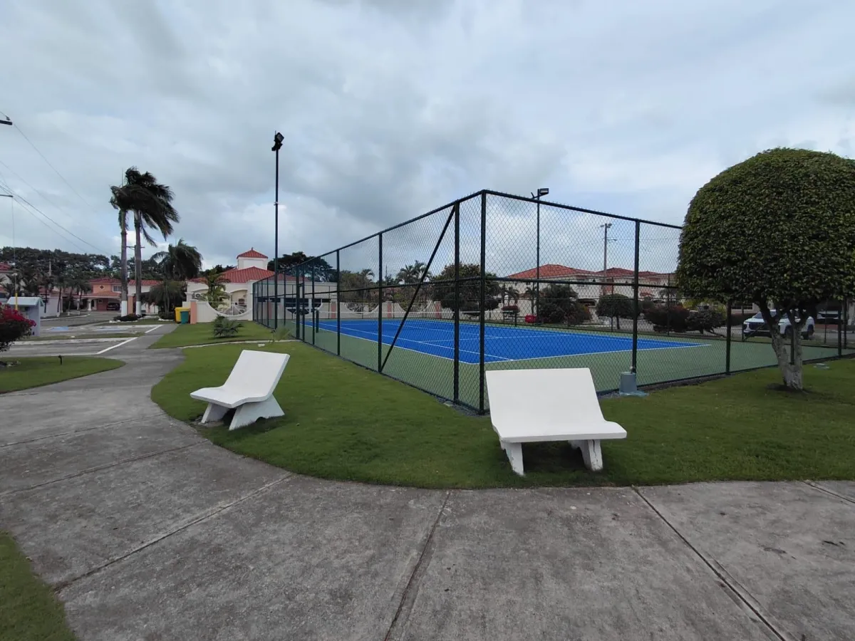 Casa en venta en Costa Sur - P.H. Villa Valencia