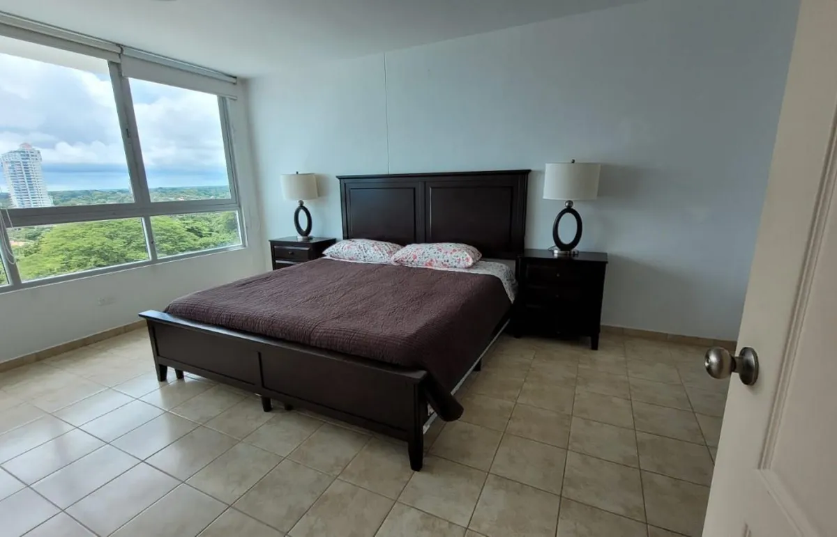 Apartamento Frente al Mar en Venta en Playa Serena – Nueva Gorgona