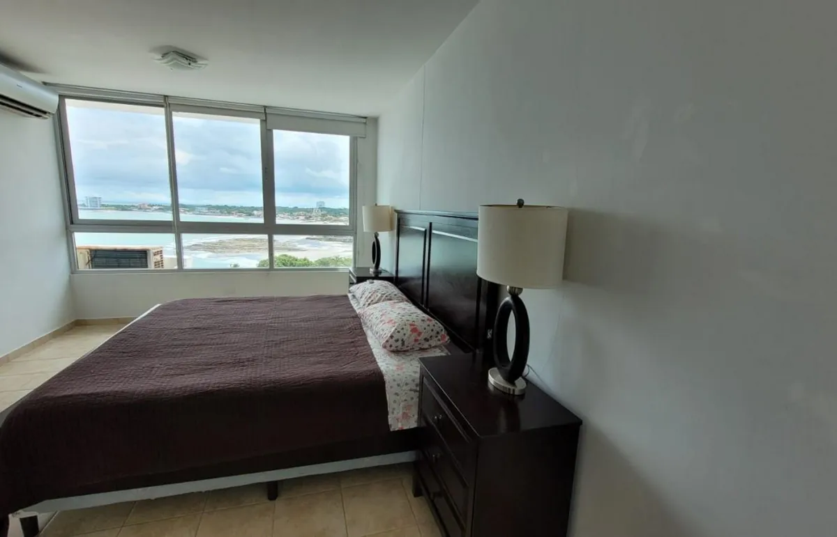 Apartamento Frente al Mar en Venta en Playa Serena – Nueva Gorgona
