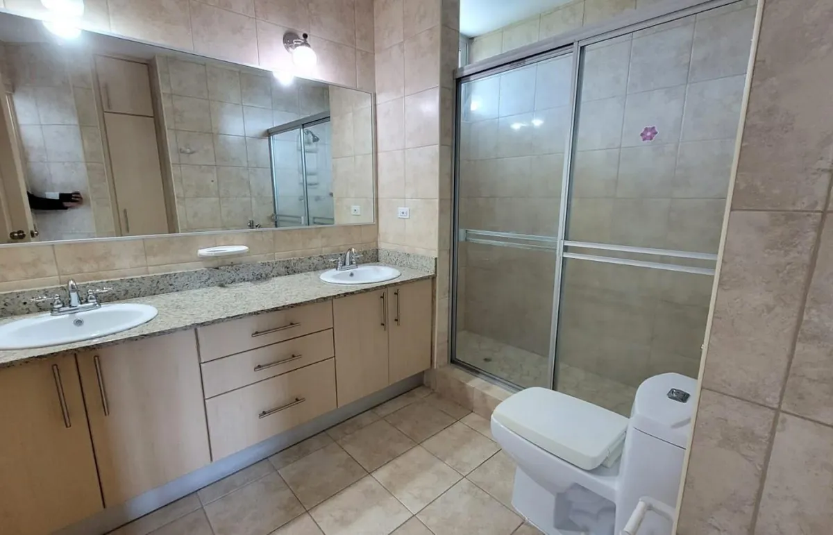 Apartamento Frente al Mar en Venta en Playa Serena – Nueva Gorgona