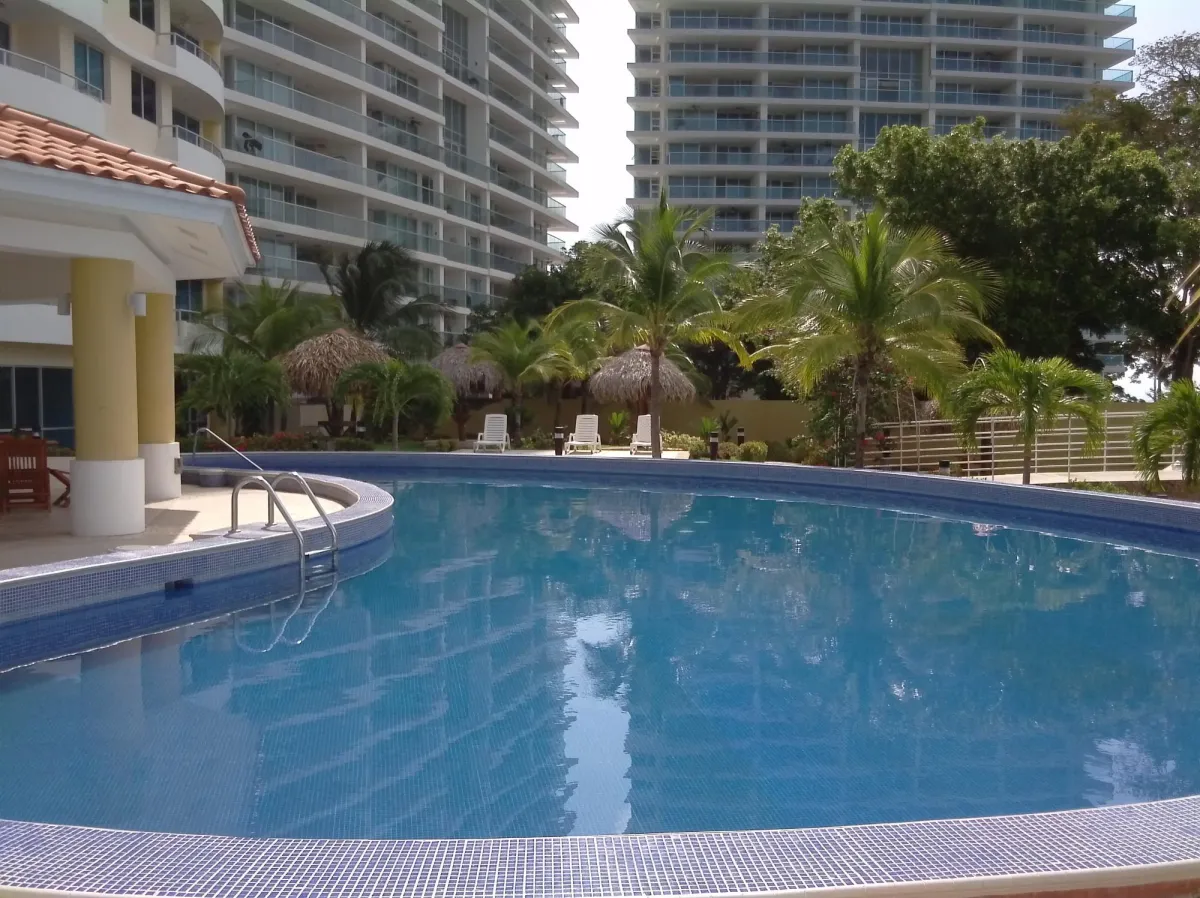 Apartamento Frente al Mar en Venta en Playa Serena – Nueva Gorgona