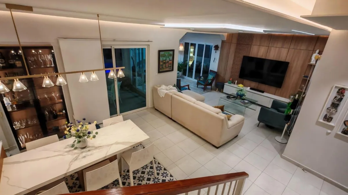 RESIDENCIA EN VILLA MIRAFLORES, BIJAO