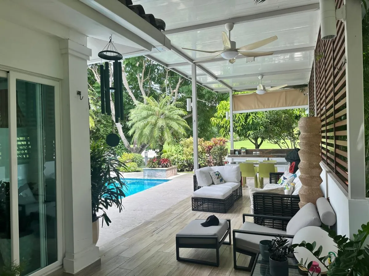 RESIDENCIA EN VILLA MIRAFLORES, BIJAO