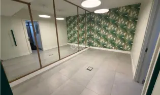 Espace commercial à Marbella à louer