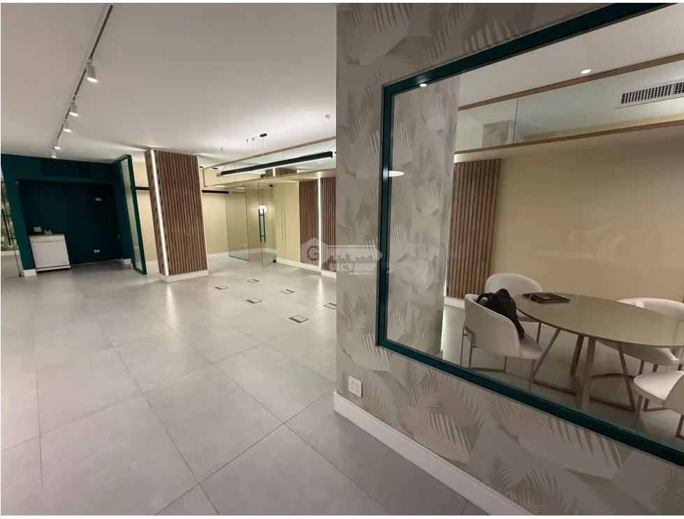 Espace commercial à Marbella à louer