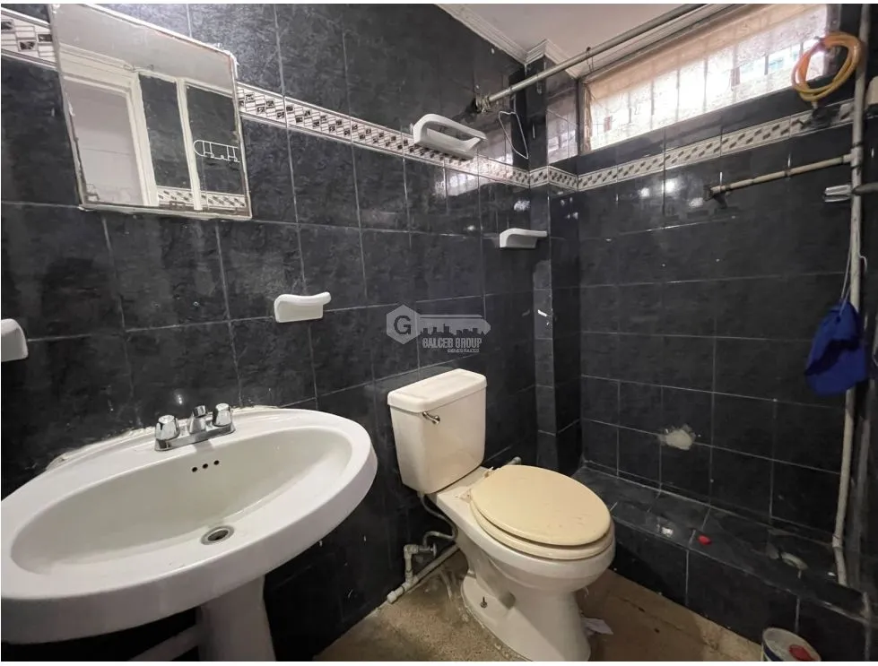 LOCAL / BELLA VISTA  / 120M / 1 BAÑO / DIVISIONES / PLANTA BAJA