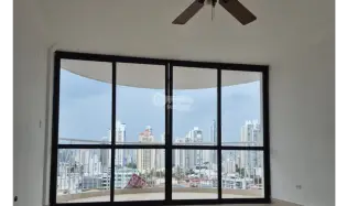 公寓 在 San Francisco 出售