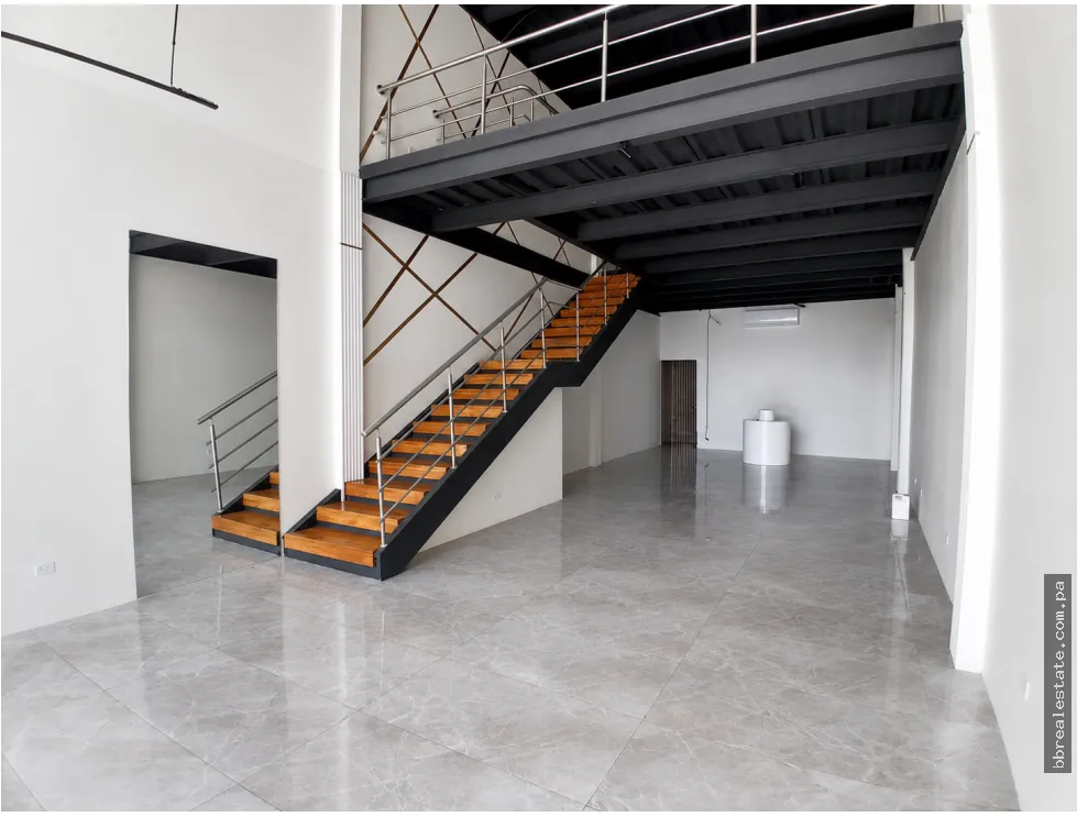 Espace commercial à Via Porras à louer