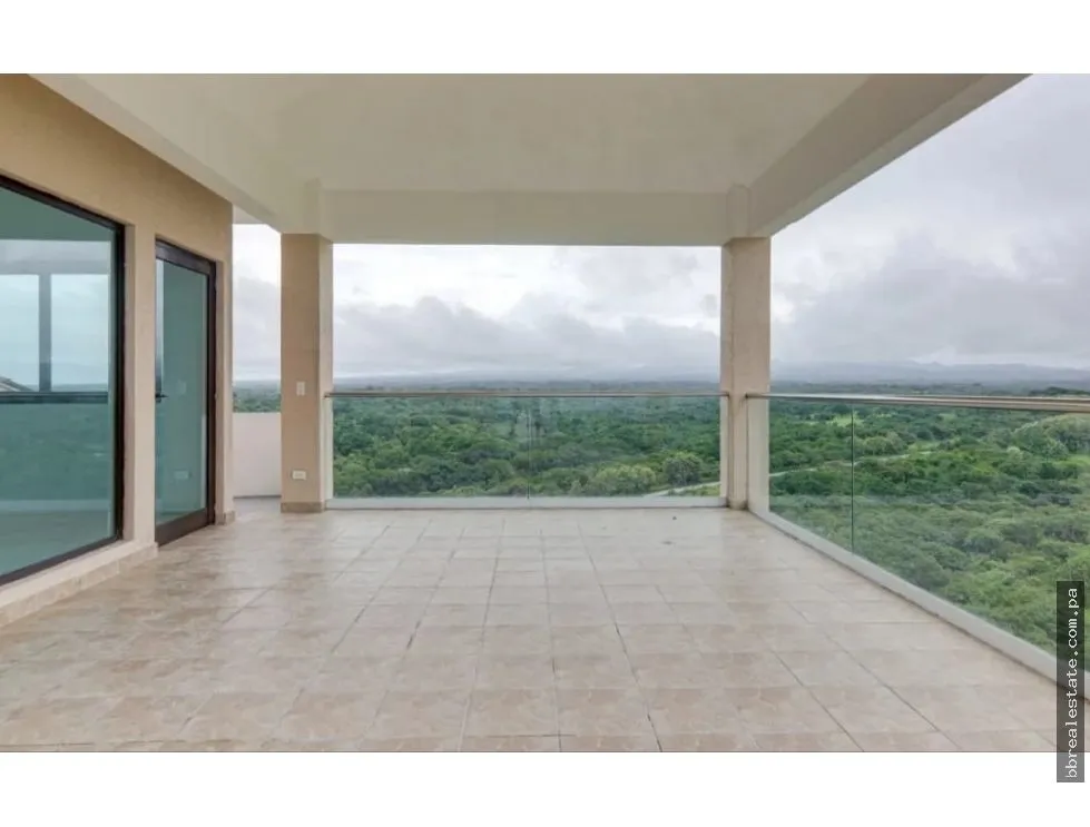 Sale of Junior Penthouse in PH Las Olas II, San Carlos