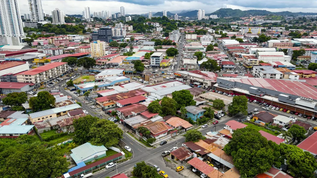 Venta de Terreno Comercial en Parque Lefevre