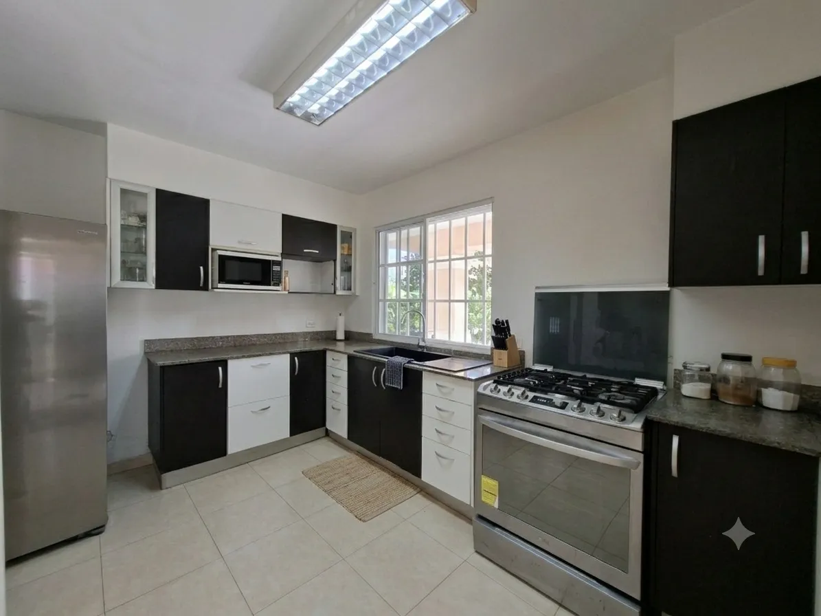 VENTA DE CASA UNIFAMILIAR EN ALTOS DE PANAMÁ