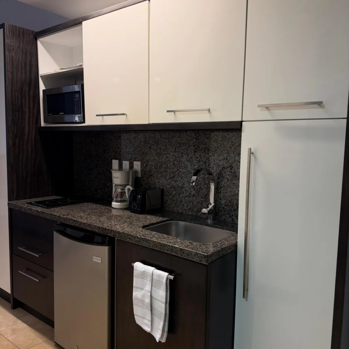 En Alquiler - Bay Loft PH TOC Amoblado