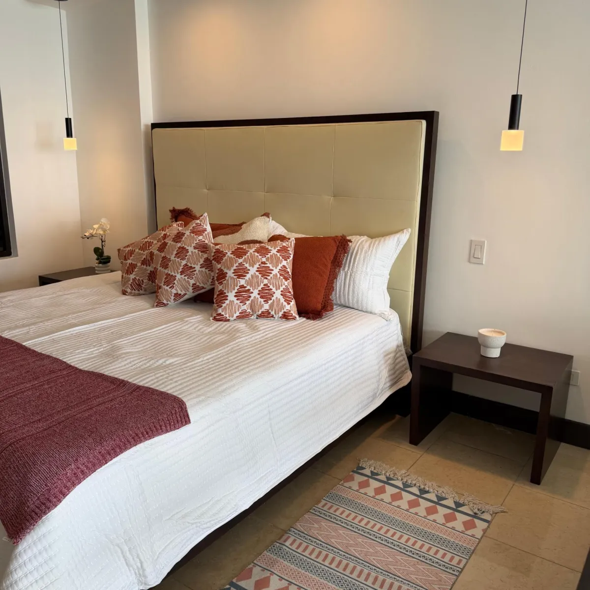 For Rent - Bay Loft PH TOC Furnished