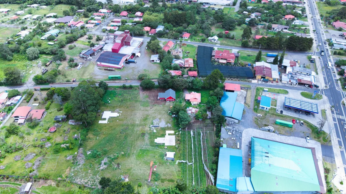 Casa nueva de madera en preventa en Volcán, Chiriquí