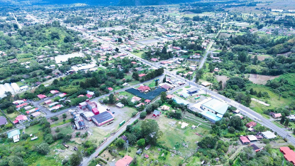 Casa nueva de madera en preventa en Volcán, Chiriquí