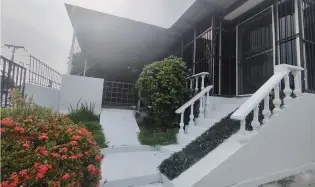 Venta de casa comercial en Altos de Betania. EAR