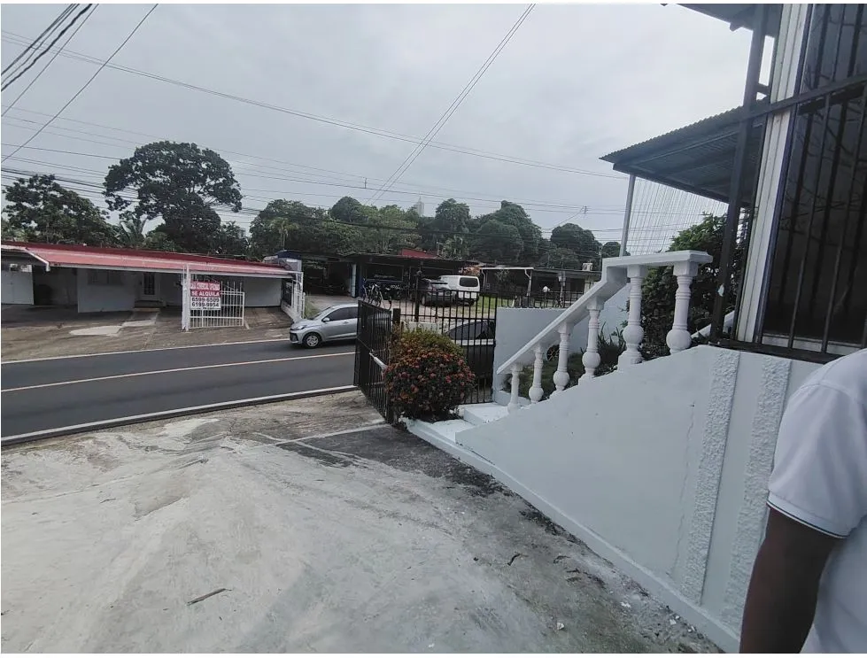 Venta de casa comercial en Altos de Betania. EAR