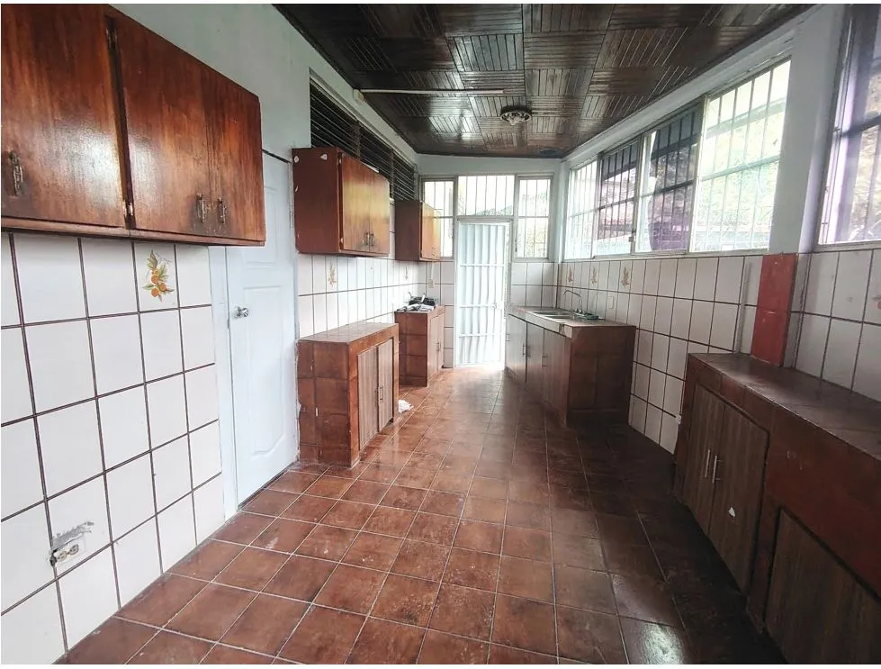 Venta de casa comercial en Altos de Betania. EAR