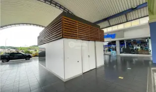 Espace commercial à Ancon à louer