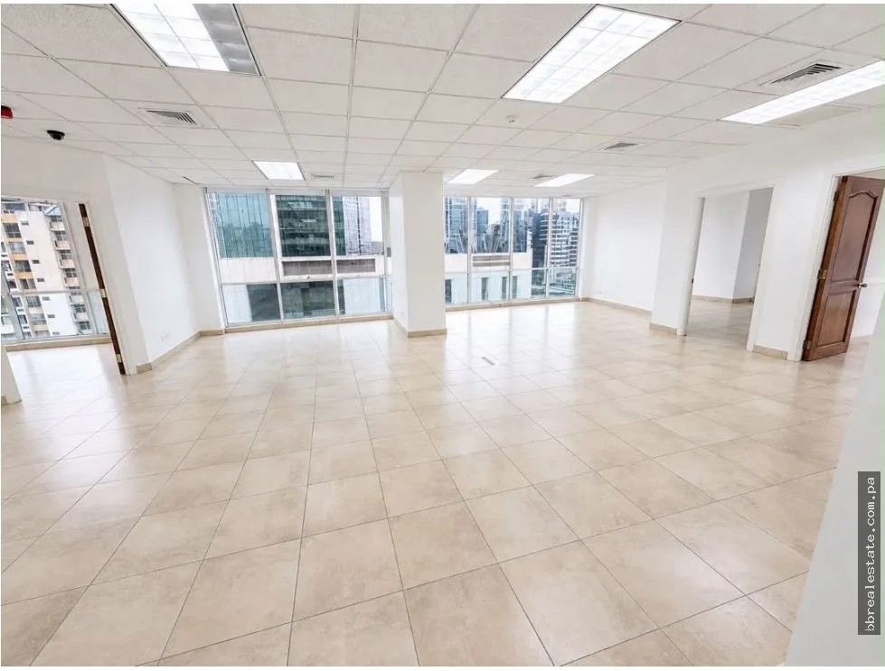 Office Rental in Obarrio, Hi Building