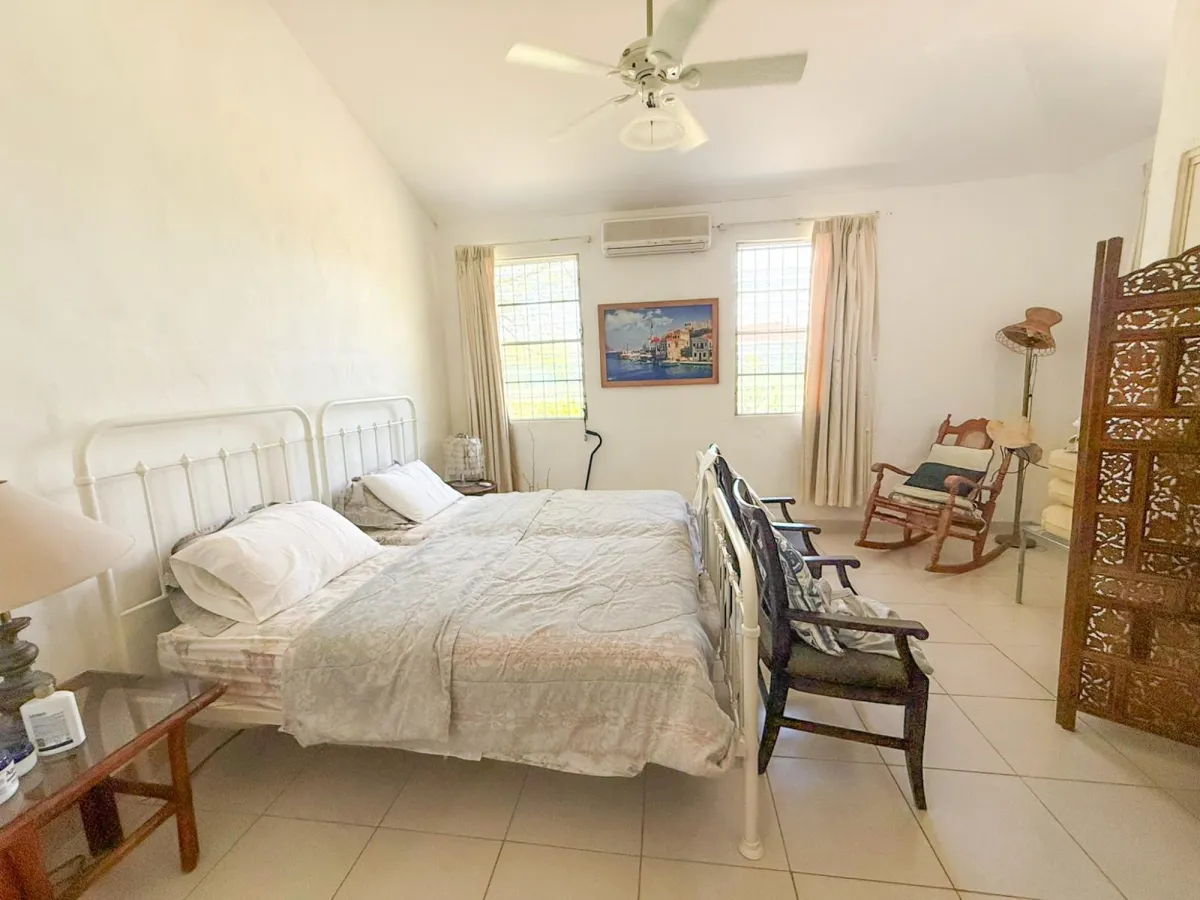 HOME FOR SALE NEAR THE BEACH – CORONADO