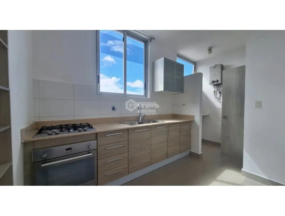 SE VENDE APARTAMENTO SAN FRANCISCO FIRENZE 108M 2 HABITACIONES BALCON