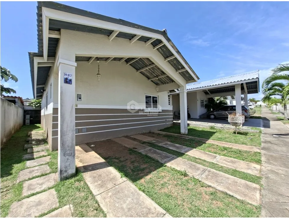SE ALQUILA CASA 240M EN PLAYA DORADA VILLA MARINA II CON LINEA BLANCA