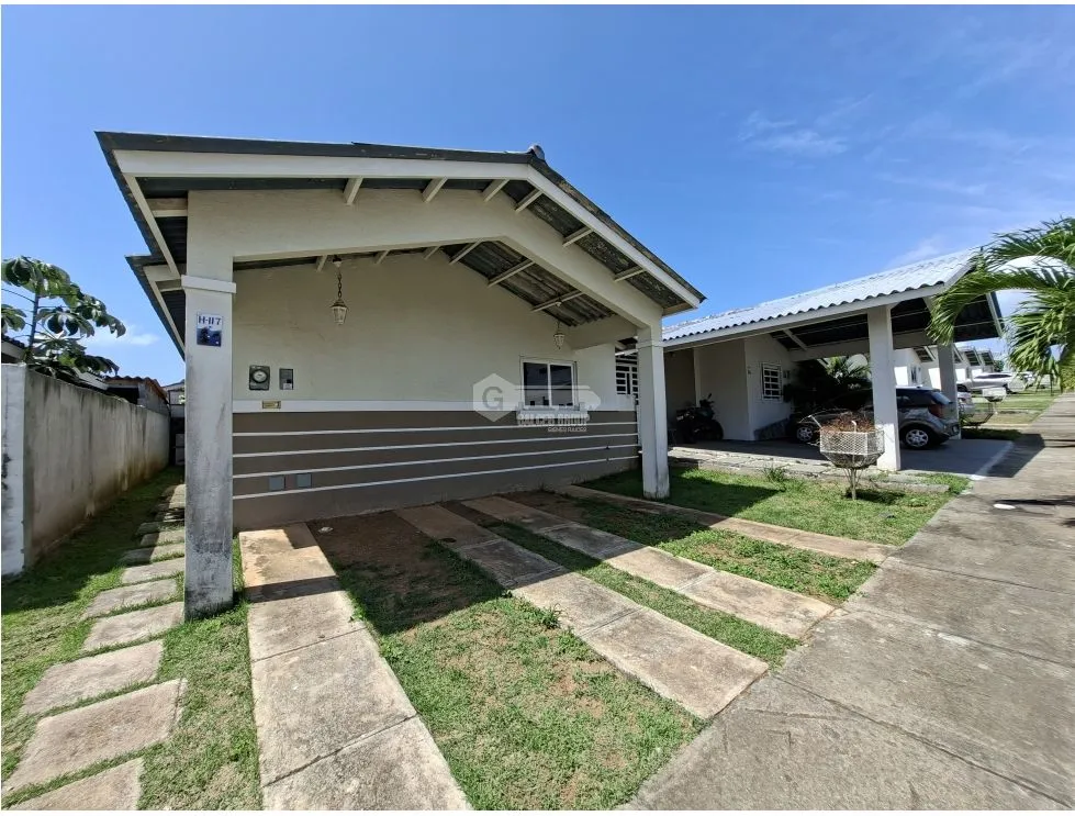 SE ALQUILA CASA 240M EN PLAYA DORADA VILLA MARINA II CON LINEA BLANCA