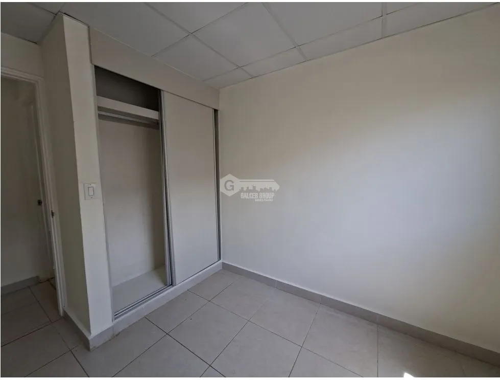 SE ALQUILA CASA 240M EN PLAYA DORADA VILLA MARINA II CON LINEA BLANCA