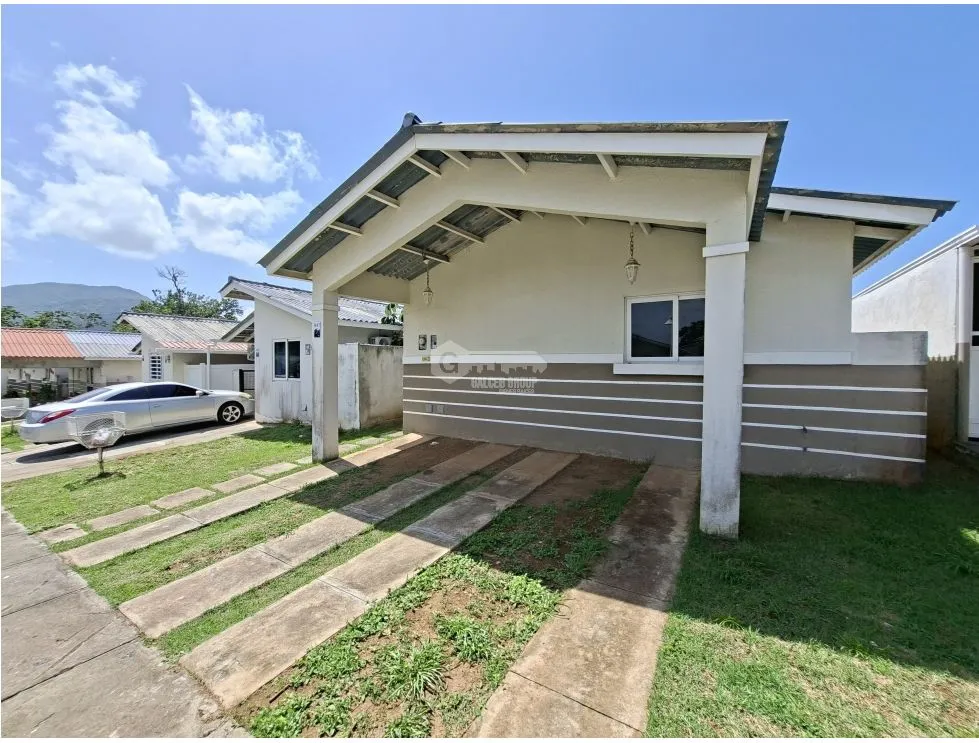 SE ALQUILA CASA 240M EN PLAYA DORADA VILLA MARINA II CON LINEA BLANCA