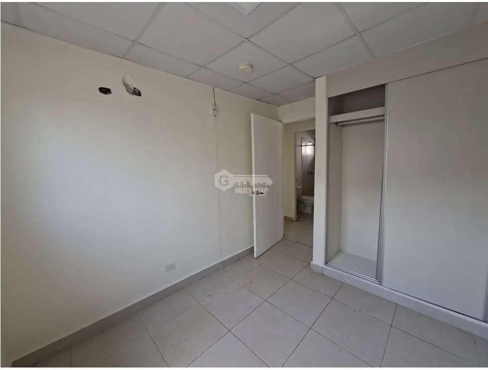 SE ALQUILA CASA 240M EN PLAYA DORADA VILLA MARINA II CON LINEA BLANCA