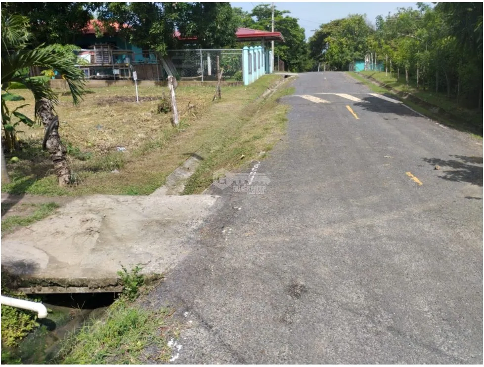 CHAME / LAS LAJAS / 800 M2 / SPACIOUS LAND / ON PAVED ROAD