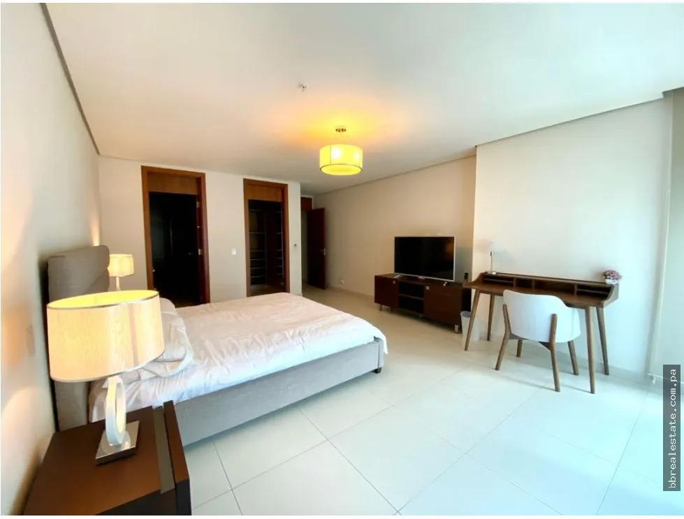 Appartement à Costa del Este à louer