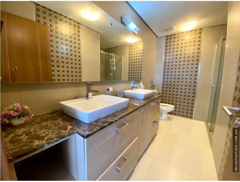 Appartement à Costa del Este à louer