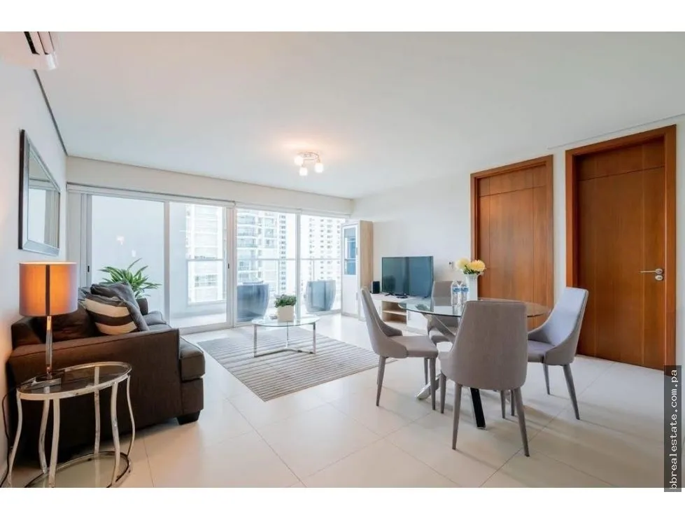 Venta de apartamento en P.H.  Parkside,  Costa del Este