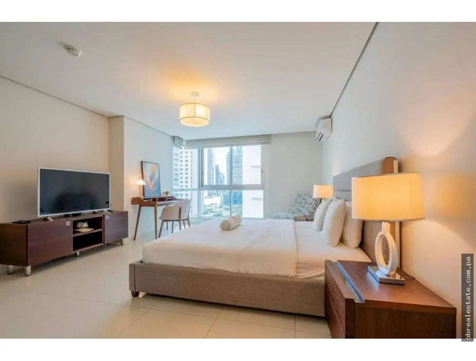 Venta de apartamento en P.H.  Parkside,  Costa del Este